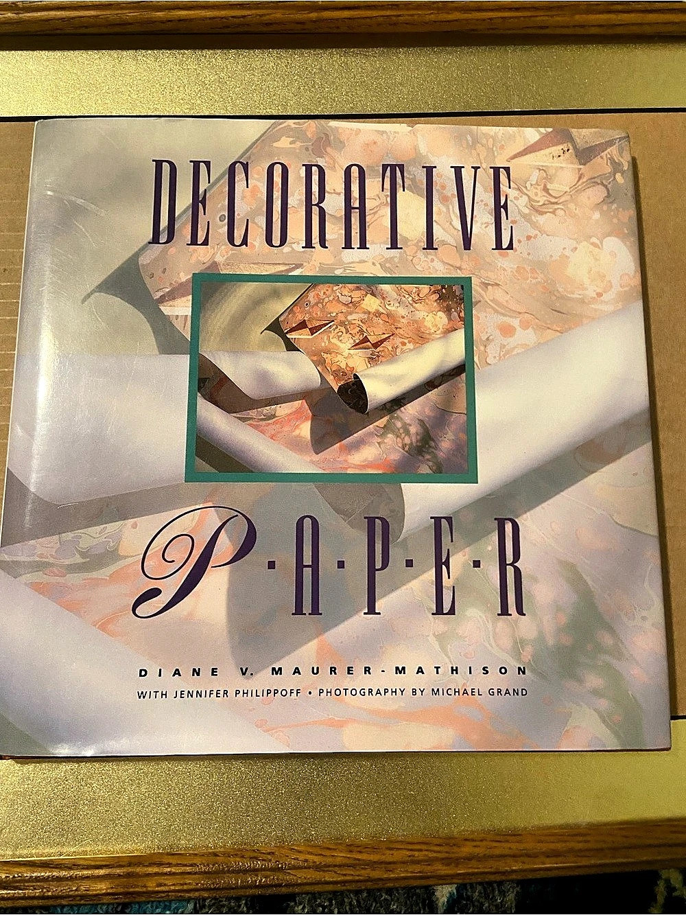 Sterling Publishing Decorative Paper Art Book